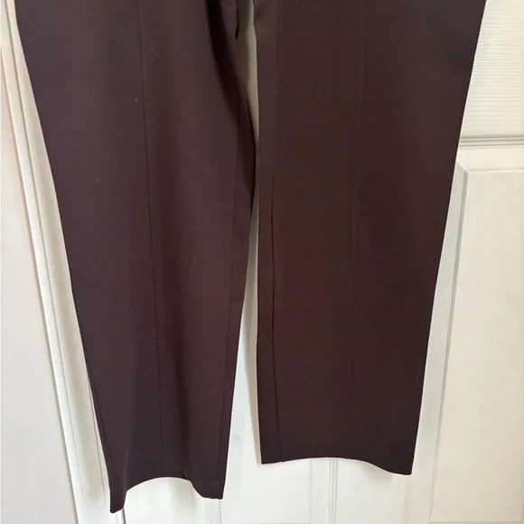 Nygard Slims by Peter Nygard Straight Leg Cropped Pull-On Pants in Brown - Picture 4 of 8